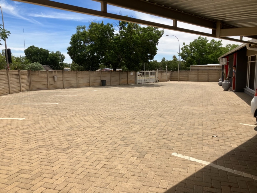 4 Bedroom Property for Sale in Fichardt Park Free State